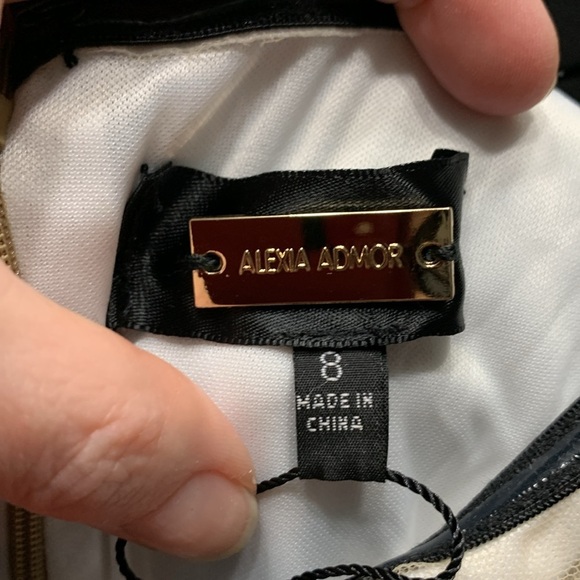 Alexia Admor off the shoulder dress - Picture 5 of 12